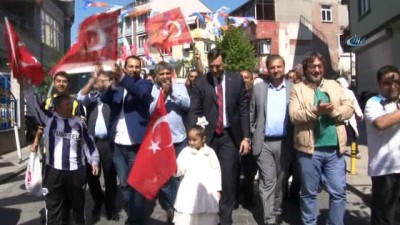 davul zurna -  Milletvekili adayı adayı olan Roman uyruklu İbrahim Kırıcı, davul zurnayla oy istedi  Videosu
