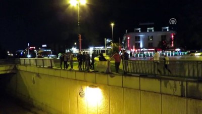 Otomobil çukur kavşağa uçtu : 3 yaralı - İSTANBUL 