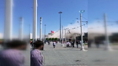 yikim calismalari -  AKM'nin ön cephesi büyük bir gürültüyle yıkıldı  Videosu