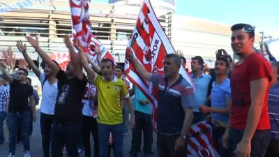 Nevşehir taraftarları 13 yıl aradan sonra gelen şampiyonluğu kutluyor