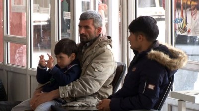 kacak -  Adana'da 50 kaçak Afgan yakalandı  Videosu