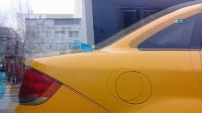 taksi ucreti -  - Taksi şoförü ve Arap turistlerin taksi ücreti kavgası kamerada  Videosu