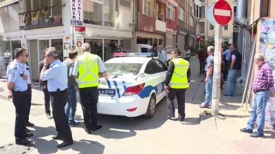 ticari arac - Kadıköy'de trafik kazası: 2 yaralı - İSTANBUL  Videosu