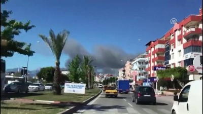 Antalya Serbest Bölge'de yangın (1) 