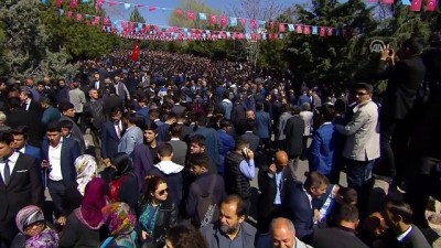 anit mezar - Bahçeli: 'Devletimizin ve aziz milletimizin bekasının teminatı olduğumuzu her fırsatta gösterdik, bundan sonra da göstermeye devam edeceğiz' - ANKARA  Videosu