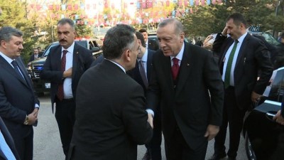  Cumhurbaşkanı Erdoğan, Alparslan Türkeş’in mezarını ziyaret etti