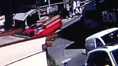 olum haberi -  Üniversite öğrencisi genç kızın ölümüne neden olan kamyonet kamerada Videosu
