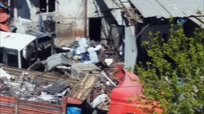 tup patladi -  Hurda dükkanında bulunan tüp patladı:1 ölü  Videosu