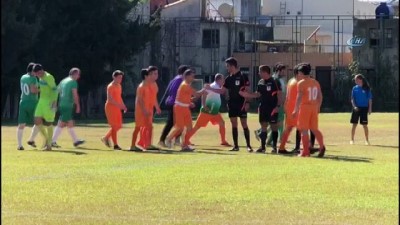  Bakan Çavuşoğlu, Lise Öğrencileri ile futbol maçı yaptı 