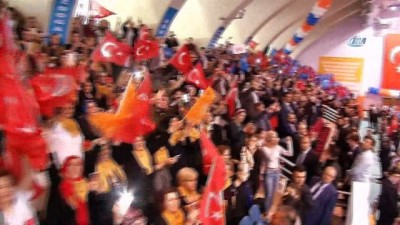 fasist -  Cumhurbaşkanı Erdoğan:'Askerlerimizle sanatçılarımızın, sporcularımızın, medya mensuplarımızın verdikleri fotoğraf CHP'nin başındaki zatı niyeyse fevkalade rahatsız etmiş, adeta zıvanadan çıkarmış' Videosu