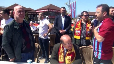 kayserispor - Gümrükçüoğlu, Trabzonspor ve Kayserispor taraftarlarıyla bir araya geldi - TRABZON Videosu