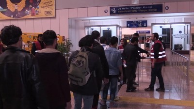 227 Afgan göçmen sınır dışı edildi - ERZURUM 