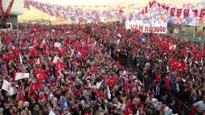 mazlum - Cumhurbaşkanı Erdoğan: 'Türkiye, mazlumların yanındadır, zalimlaerin karşısındadır'- VAN Videosu