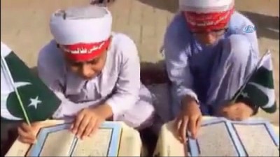 mezuniyet -  - Pakistanlı öğrencilerden Afganistan’da hafızlık törenine saldırıya protesto
- Yaklaşık bin öğrencinin katıldığı eylemde Kur'an-ı Kerim okundu  Videosu