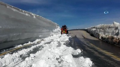  Baharda 4 metre karla mücadele 
