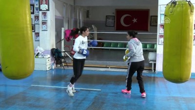 milli takim - Genç Kız Milli Boks Takımı'nın kampı sürüyor - ÇANKIRI  Videosu