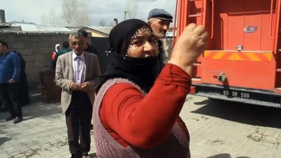 bebek -  İkinci kez evleri yanan aile sokakta kaldı Videosu