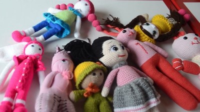 bebek - Savaş mağduru çocuklara örgü bebekler - KÜTAHYA Videosu