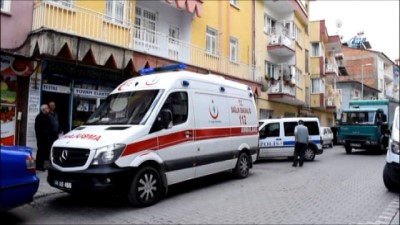  5 çocuk babası evinde ölü bulundu