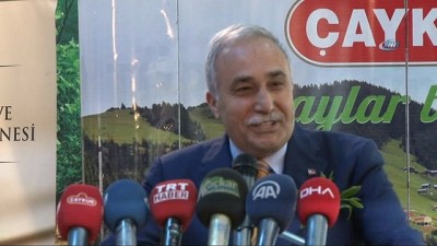 cay bahcesi -  Bakan Fakıbaba yaş çay taban fiyatının nasıl belirlendiğini açıkladı Videosu