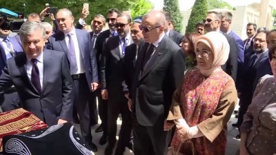 Cumhurbaşkanı Erdoğan'dan türbe ziyareti - BUHARA