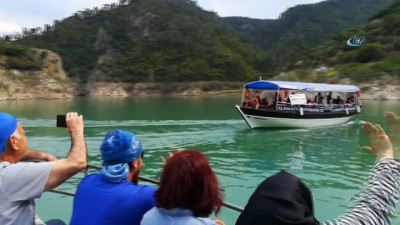 uzunlu -  Doğaseverlerin gözdesi Arapapıştı Kanyonu’na ziyaretçi akını Videosu