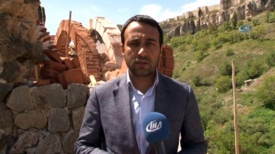 yabanci turist -  Osmanlı dönemine ait Dabakhane Mescidi ibadete açılacak Videosu