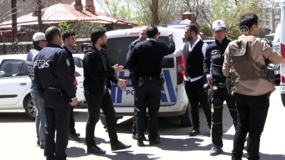 emniyet seridi - Silahlı kavga: 1 ölü, 2 yaralı - KARS Videosu