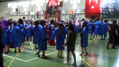 kitap okuma -  DPÜ Emet Meslek Yüksekokulu 250 mezun verdi Videosu