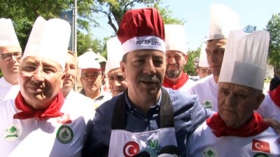 yabanci turist -  Dev tavada Edirne ciğerini yediler  Videosu