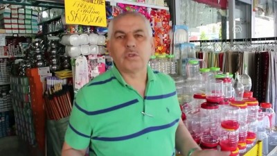 emniyet seridi - Binadan düşen sıva parçalara hasara yol açtı - ADANA Videosu