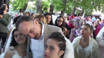 engelli kiz - Engelli genç kızlara temsili 'kına gecesi' - KIRIKKALE Videosu