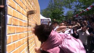 engelli vatandas - İstanbul Zihinsel Engelliler Vakfı'ndan farkındalık eylemi - İSTANBUL Videosu