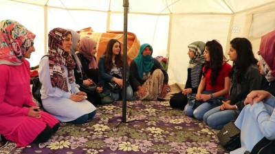 hayvancilik - Öğrenciler 'anne', Besira Kızıltaş da 'evlat' hasretini giderdi - IĞDIR  Videosu