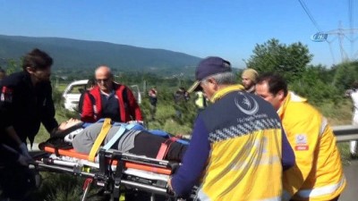 direksiyon -  Tem otoyolunda minibüs takla attı: 5 yaralı  Videosu