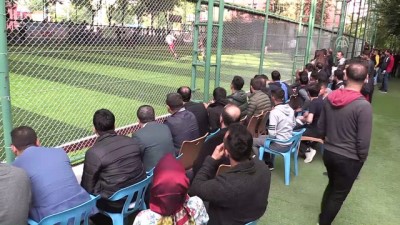 spor ayakkabi - 15 Temmuz şehitleri adına futbol turnuvası - SİİRT Videosu