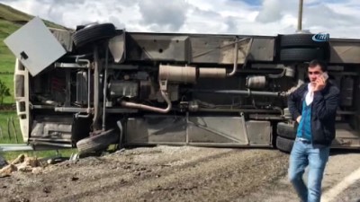 direksiyon -  Bingöl'de midibüs devrildi:22 yaralı Videosu