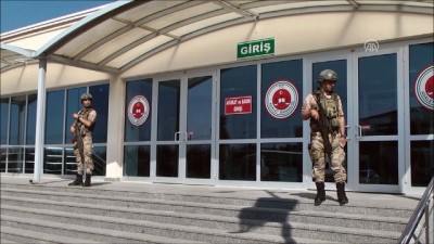 cevik kuvvet polisi - Çengelköy ve Kuleli'deki darbe girişimi davası - İSTANBUL  Videosu