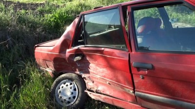  Domaniç'te Trafik Kazası: 2 yaralı