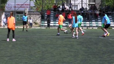 odul toreni - Toplumsal cinsiyet eşitliliğine futbol maçı ile dikkat çektiler - KIRKLARELİ Videosu