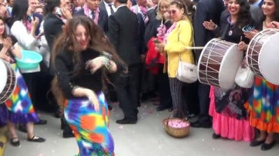 sparta - ISPARTA) Isparta Belediyesi Ulusal Yas İlanı nedeniyle Ses Yarışmasını iptal etti  Videosu