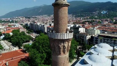mahya -  Bursa'da tarihi Ulucami'ye mahyalar böyle asıldı  Videosu