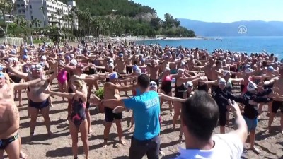 yuzme yarislari - Dünya şampiyonları Marmaris'te kulaç atıyor - MUĞLA  Videosu