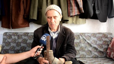 gazi babasi - Gazi babasının 100 yıllık protez ayağını bavulda saklıyor - ANTALYA  Videosu