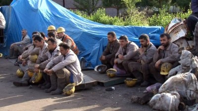 sivil toplum kurulusu -  30 işçinin öldüğü maden faciasının 8. yıl dönümü Videosu