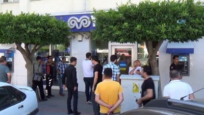 mermi -  İskenderun’da bir iş yerine ateş açıldı: 1 hafif yaralı Videosu
