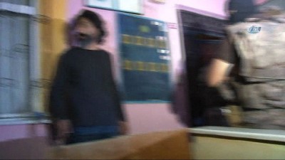 narkotik operasyonu -  İstanbul’da özel harekat destekli narkotik operasyonu  Videosu