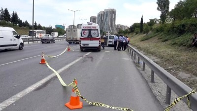 trafik yogunlugu - Hafriyat kamyonunun çarptığı sürücü öldü - İSTANBUL  Videosu