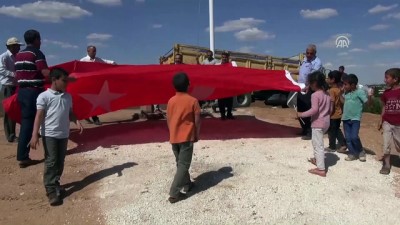 cakal - Suriye sınırına dev Türk bayrağı - ŞANLIURFA Videosu