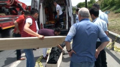 hafriyat kamyonu -  TEM otoyolunda feci kaza: 1 ölü  Videosu